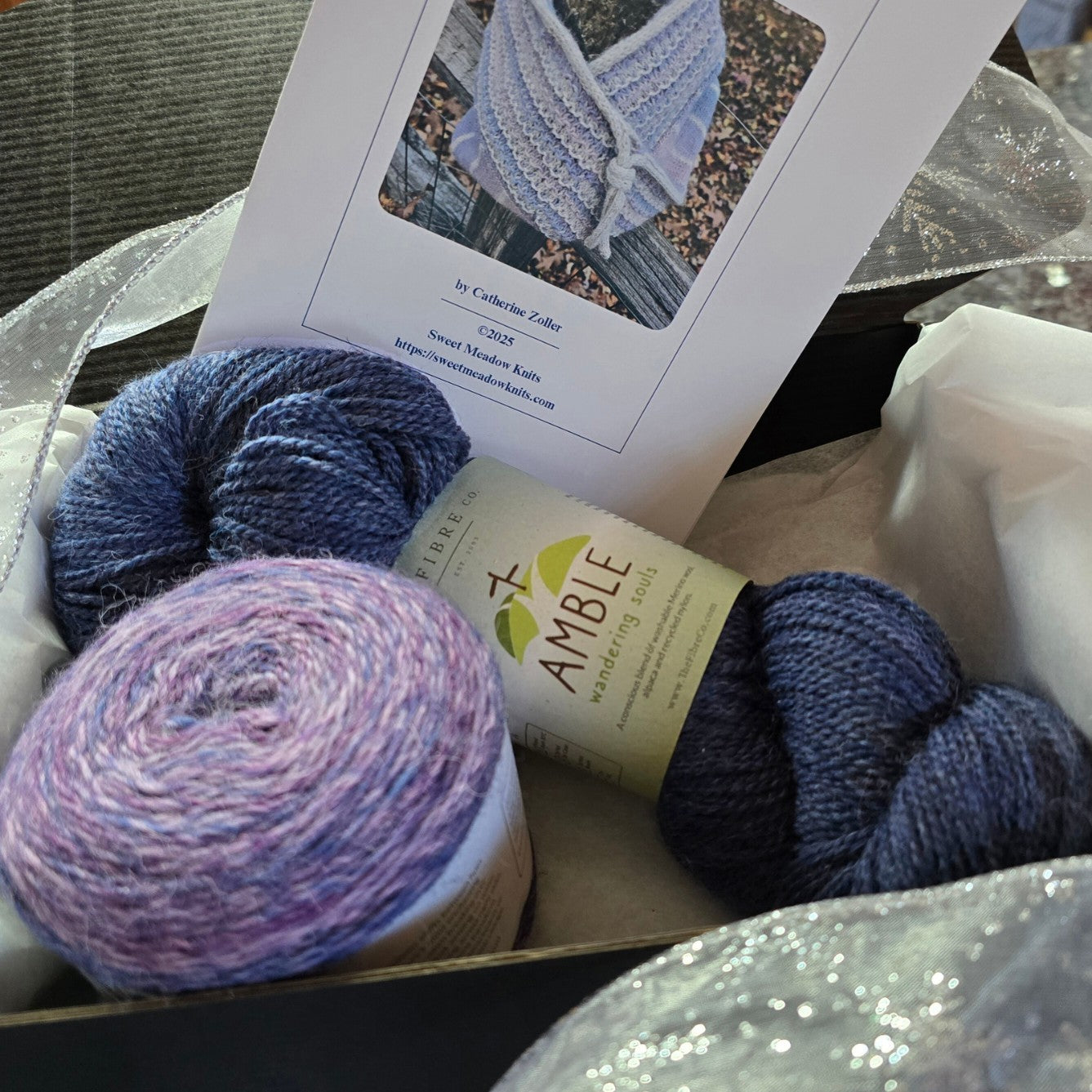 Wavelettes Moebius Cowl Kit, in six Colorways